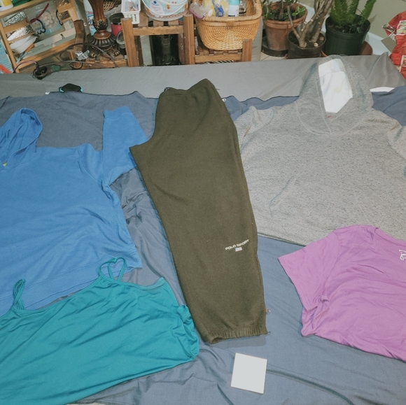 Plus size women's bundle 5 pieces - Picture 2 of 8